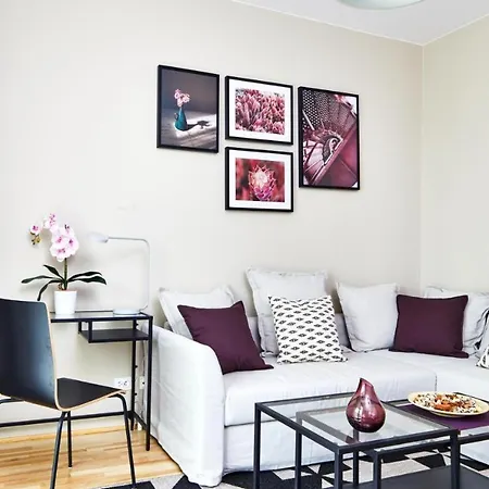 Apartment Modern Zoliborz Lux Near Center With Parking And Garden Warsaw