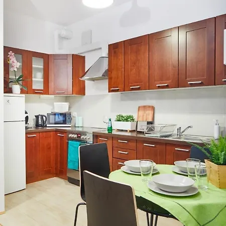 Modern Zoliborz Lux Near Center With Parking And Garden Daire