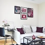 公寓 Modern Zoliborz Lux Near Center With Parking And Garden 华沙