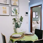 Modern Zoliborz Lux Near Center With Parking And Garden 华沙